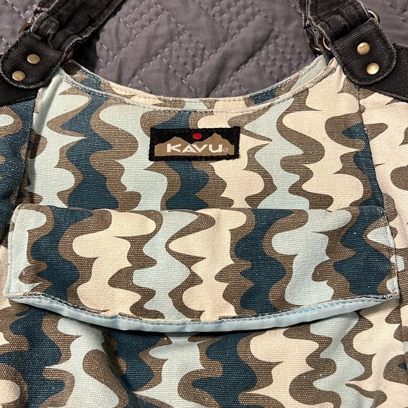 Kavu Teal Blue and Cream Shoulder Bag with Abstract Print - Picture 2 of 4
